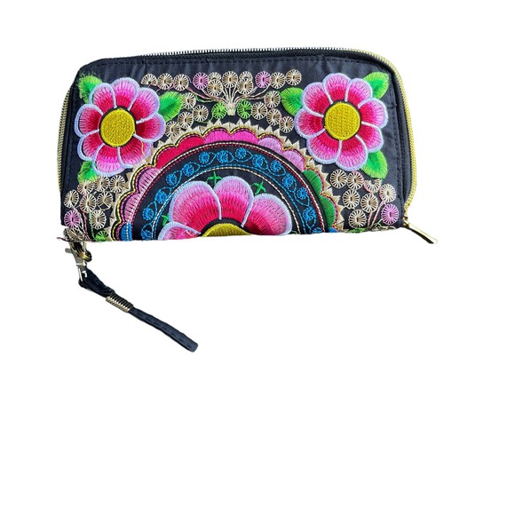 Embroidered Floral Double Zip Wallet Multicolor - Picture 1 of 7